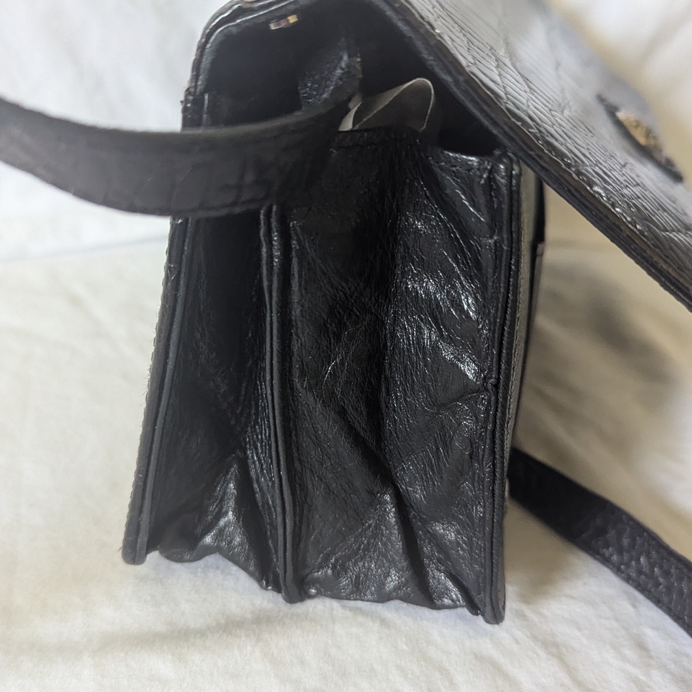 Brighton Crossbody Wallet w/ Removable Shoulder Strap Black Crocodile Texture - Picture 14 of 16